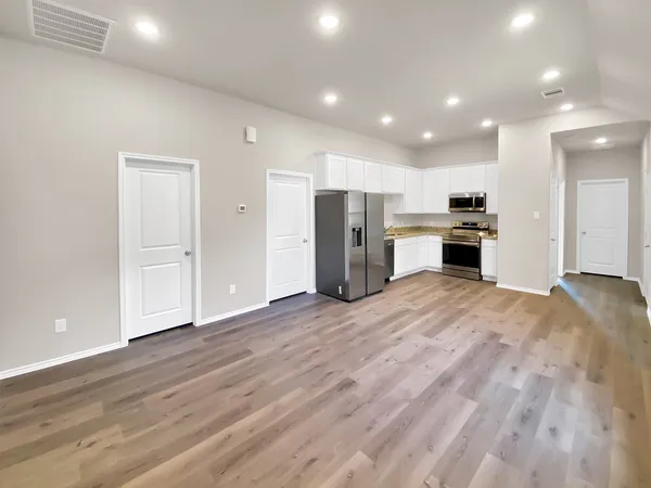 $1,300 | 9770 Blackgum Drive, Willis, TX 77318