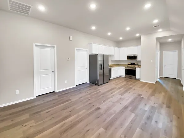 $1,350 | 9770 Blackgum Drive, Willis, TX 77318