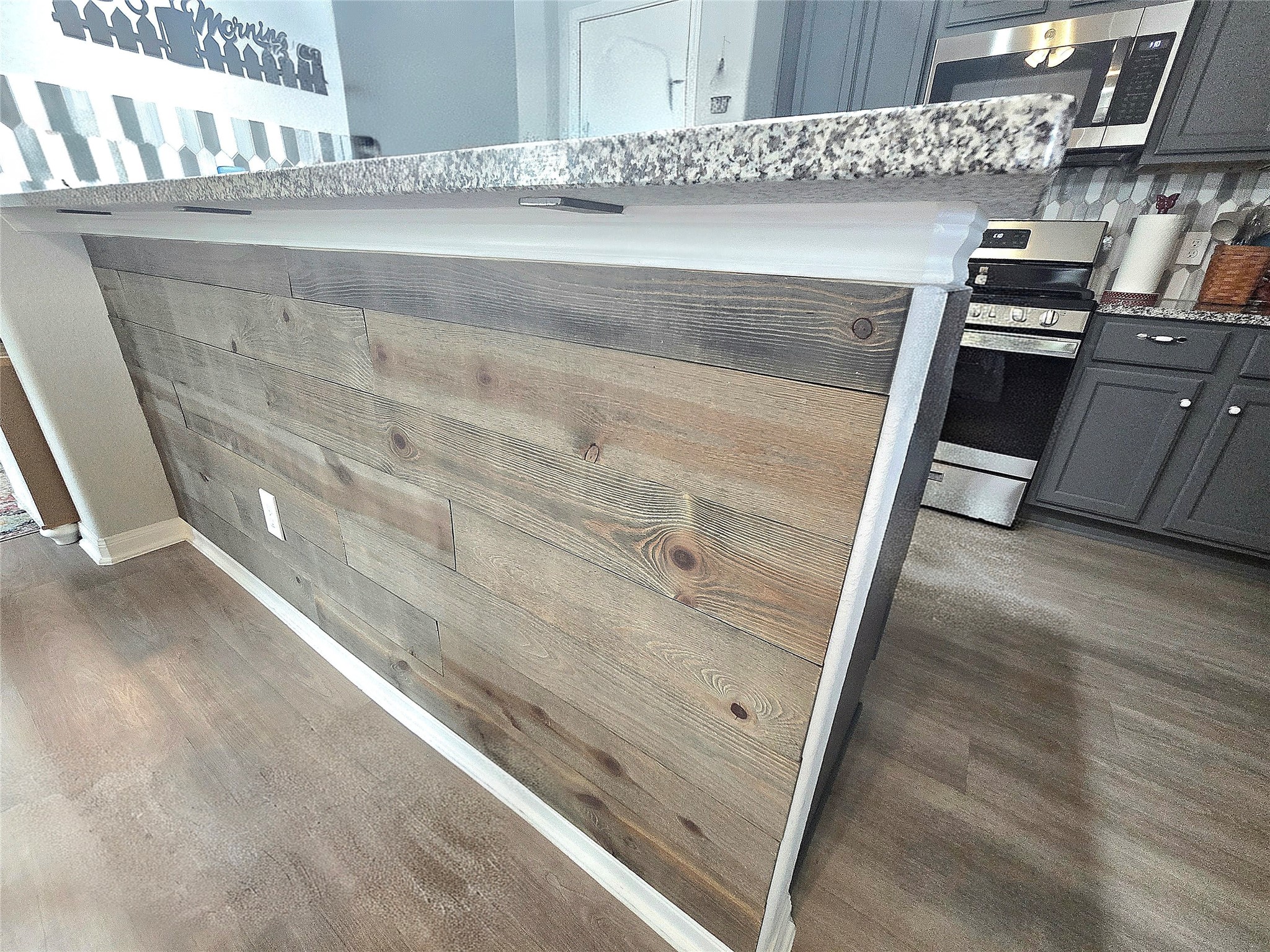 20232 Torrey Pines Lane Cleveland, TX 77327 - Photo 16 of 30 Barnwood recently added to Breakfast Bar