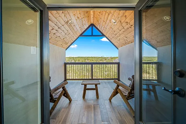 $1,300,000 | 407 Havasu Point, Spring Branch, TX 78070