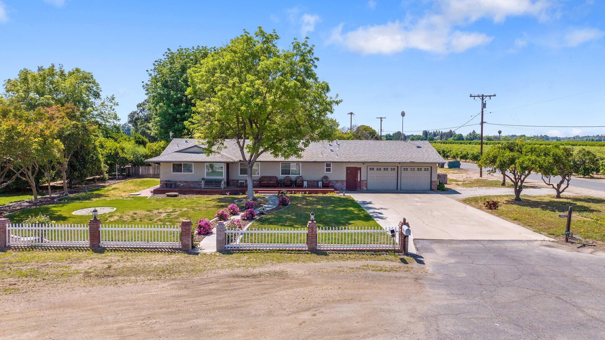 29979 Road 196 Exeter, CA 93221 - Photo 55 of 70 76-web-or-mls-DJI_20250429143817_0272_D