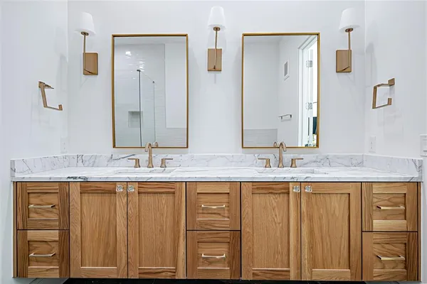 $1,895,000 | 350 O O Connor Ridge Boulevard, Unit 13, Irving, TX 75038