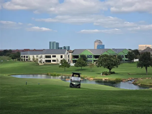 $1,895,000 | 350 O O Connor Ridge Boulevard, Unit 13, Irving, TX 75038