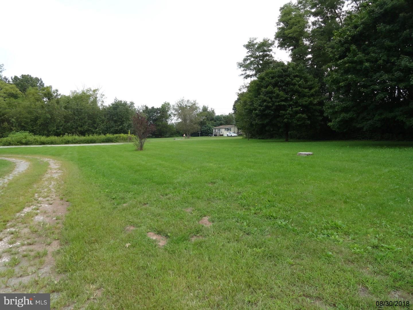 1295 Swift Run Road New Oxford, PA 17350 - Photo 3 of 10 Gallery Image 3
