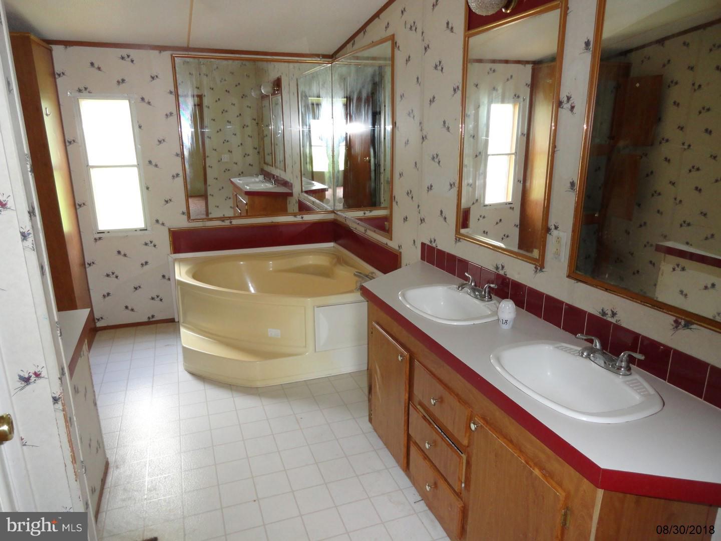 1295 Swift Run Road New Oxford, PA 17350 - Photo 8 of 10 Gallery Image 8