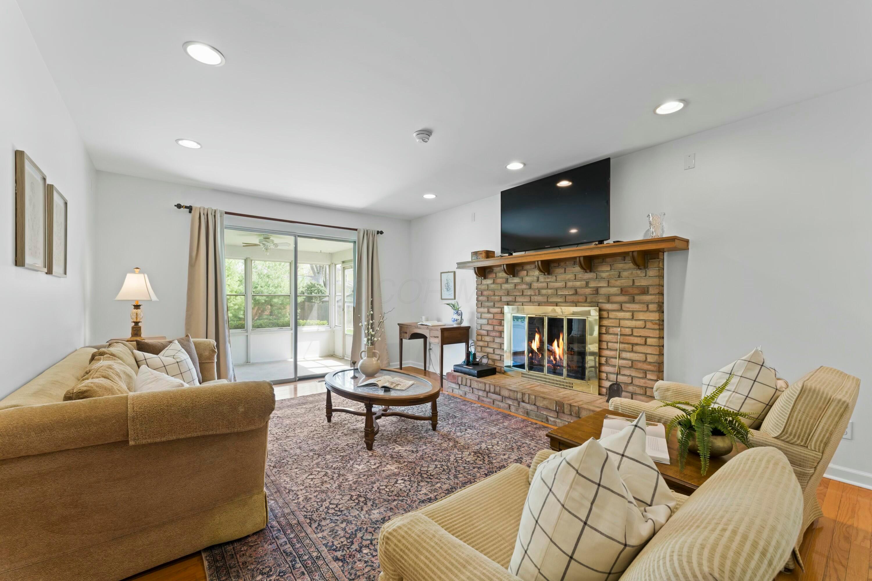 4460 Reed Road Upper Arlington, OH 43220 - Photo 16 of 41 Family Room
