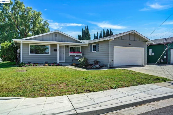 $1,095,000 | 820 Arbor Court, Livermore, CA 94550