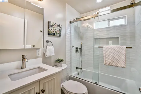 $1,095,000 | 820 Arbor Court, Livermore, CA 94550