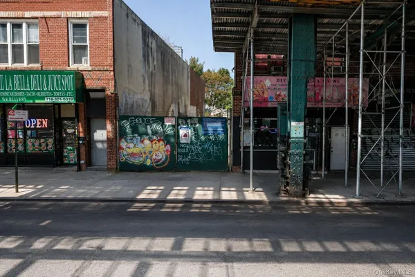 $675,000 | 125-13 Jamaica Avenue | Kew Gardens