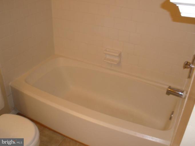 816 Chadwick Circle Frederick, MD 21701 - Photo 10 of 17 Bath #2