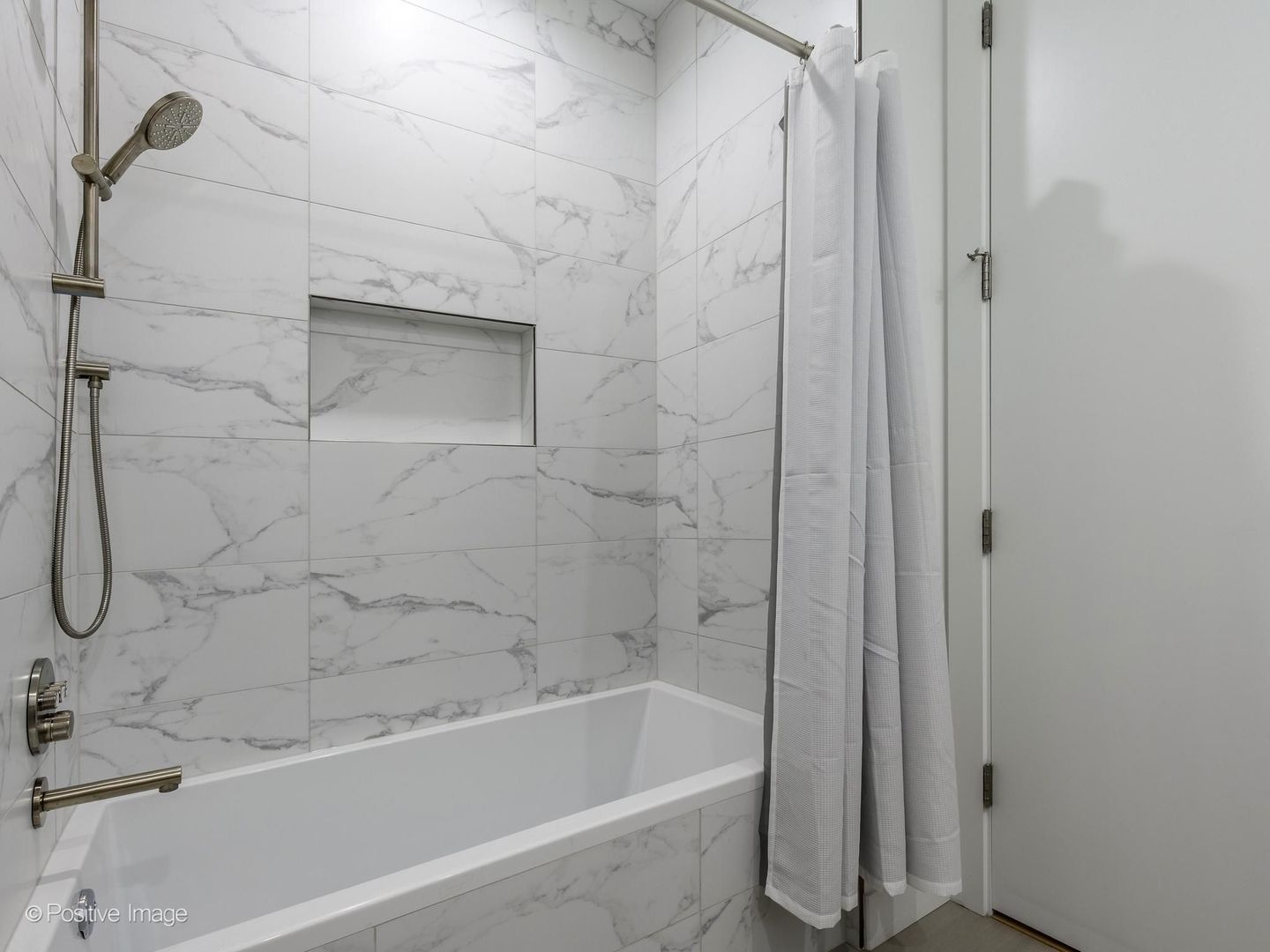 305 South Racine Avenue, Unit 6B Chicago, IL 60607 - Photo 21 of 26