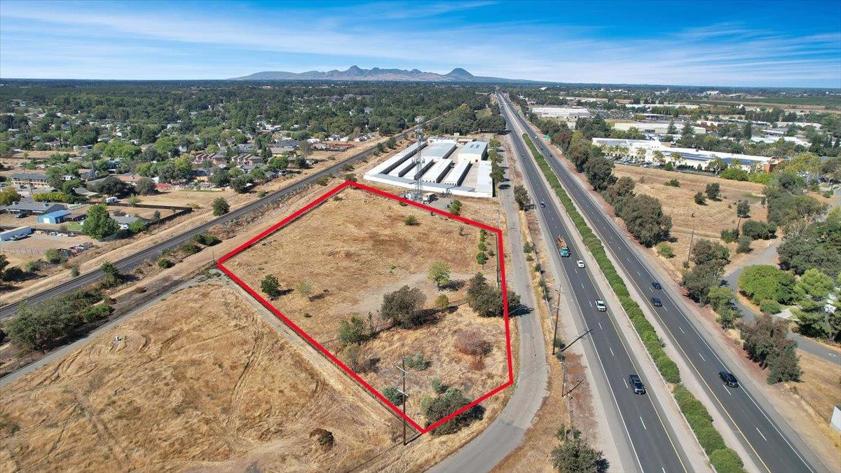 5644 Chestnut Road Olivehurst, CA 95961 - Photo 1 of 25 a view of a city