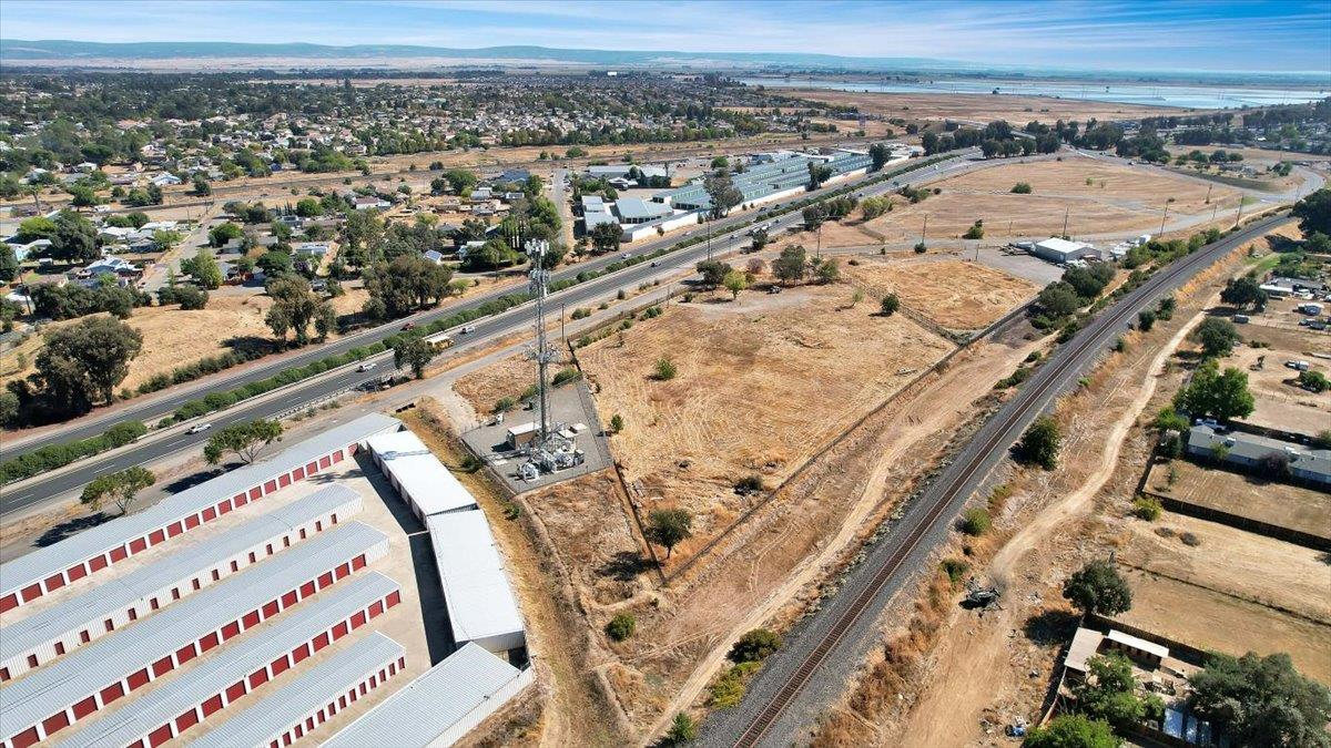 5644 Chestnut Road Olivehurst, CA 95961 - Photo 10 of 25 an aerial view of a city