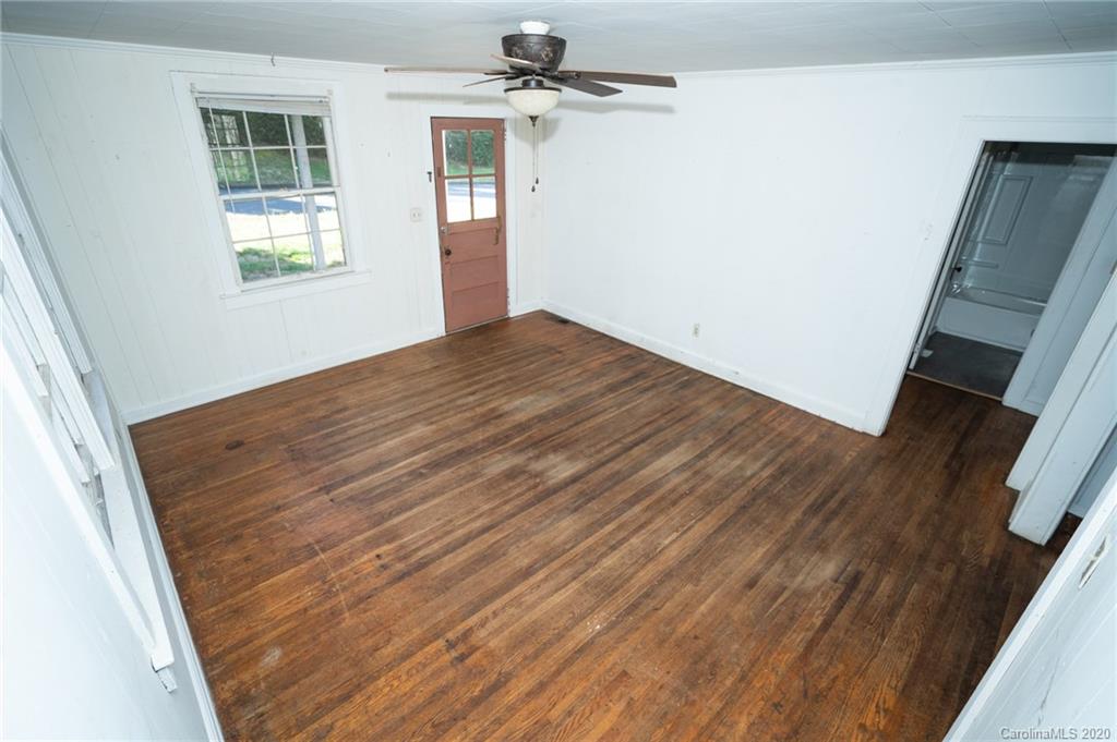 415 Osborne Road Brevard, NC 28712 - Photo 14 of 26 Gallery Image 14