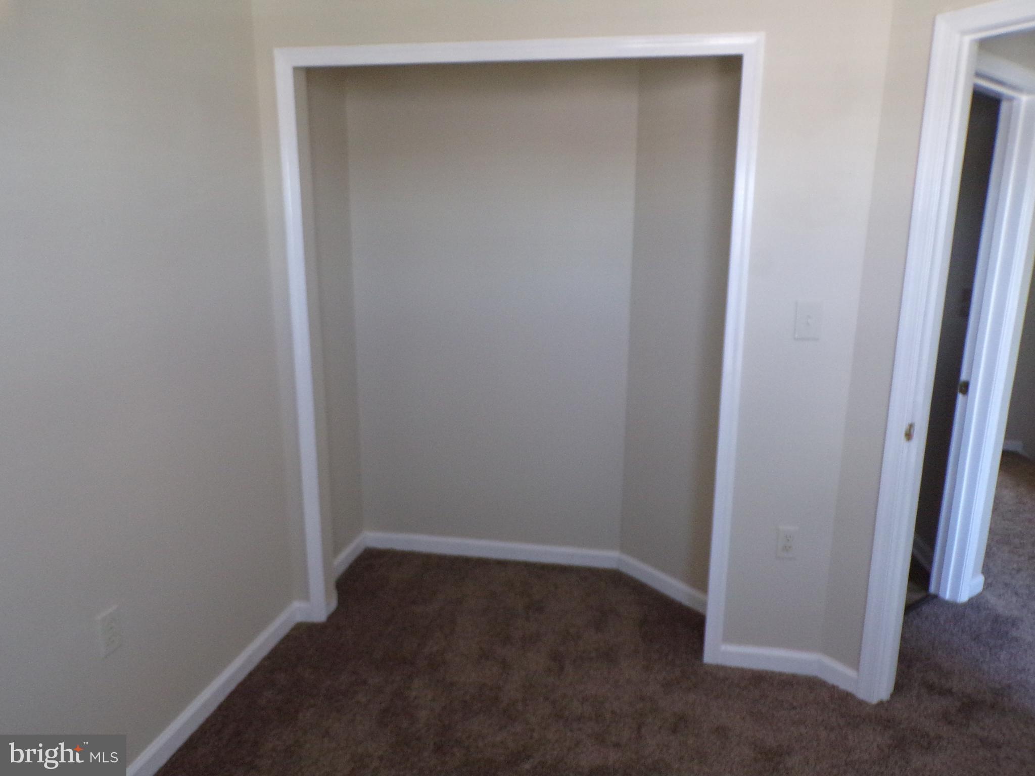 33 Fuzzy Tail Drive Ranson, WV 25438 - Photo 23 of 28 Bedroom 2