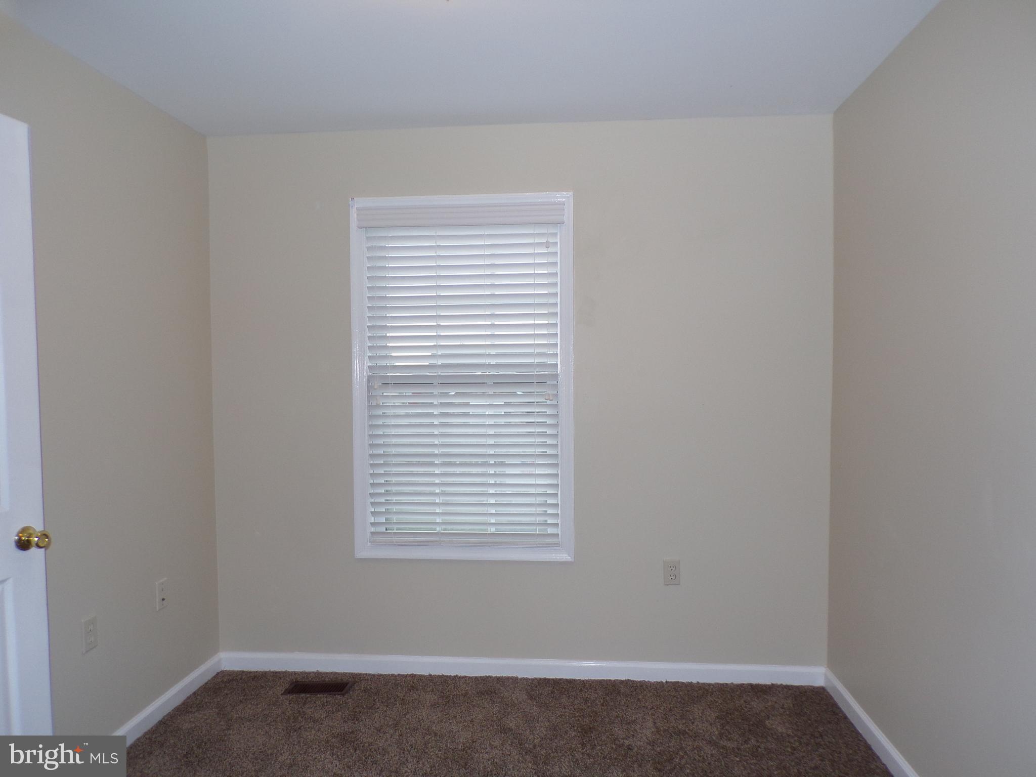 33 Fuzzy Tail Drive Ranson, WV 25438 - Photo 24 of 28 Bedroom 2
