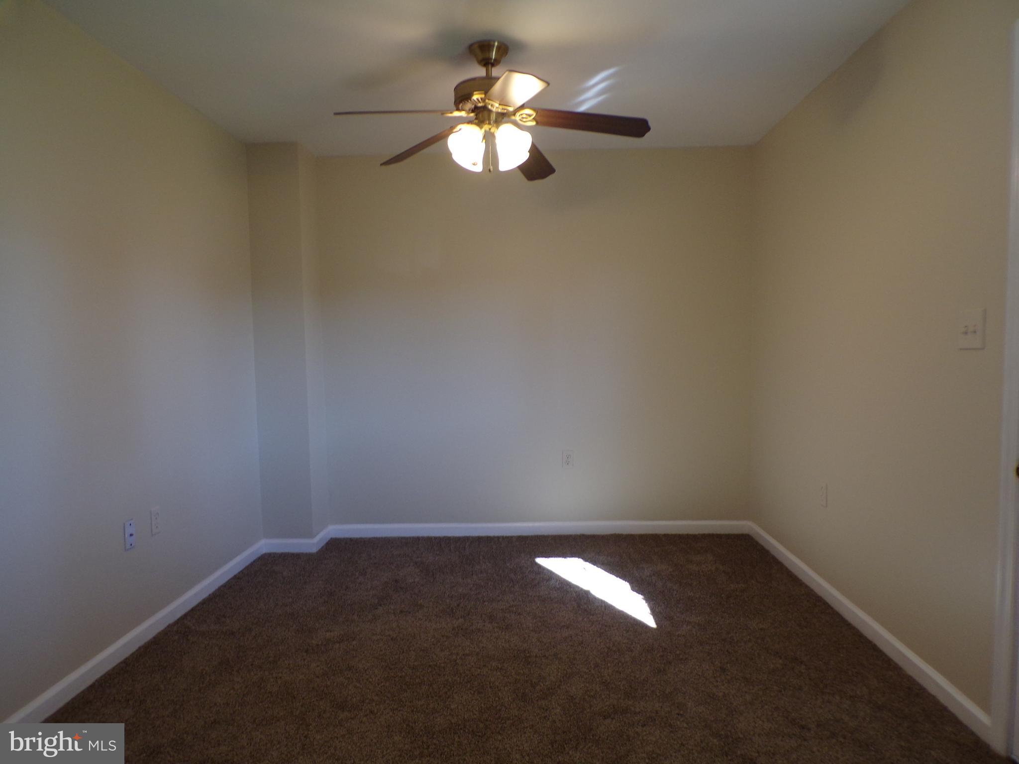 33 Fuzzy Tail Drive Ranson, WV 25438 - Photo 10 of 28 Family Room