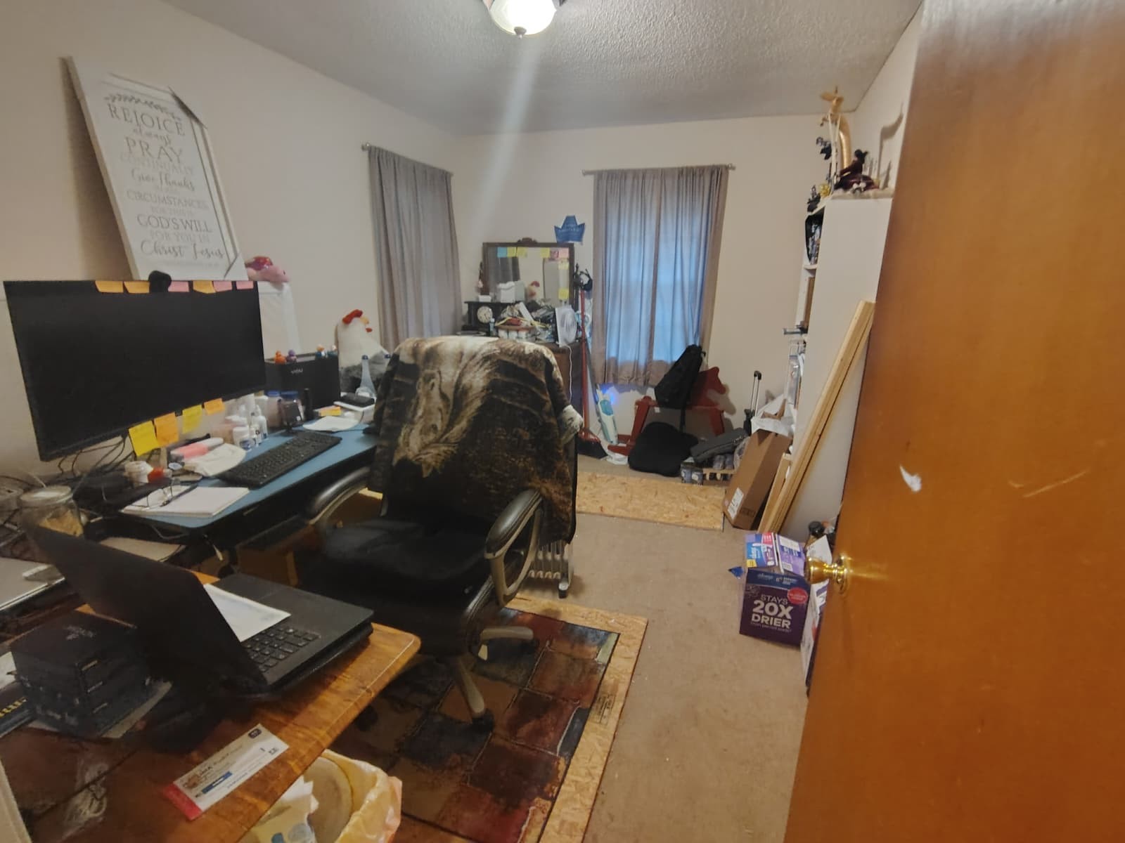 405 Henderson Road Jackson, TN 38305 - Photo 7 of 9 a living room with furniture and a table