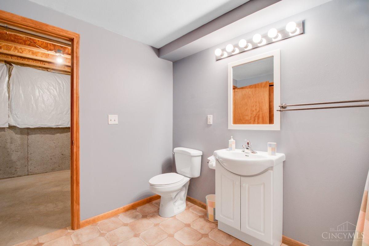 2143 Chapman Road Hamilton, OH 45011 - Photo 25 of 38 Gallery Image 25