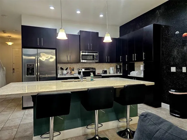 $2,400 | 386 Captiva Drive, Davenport, FL 33896