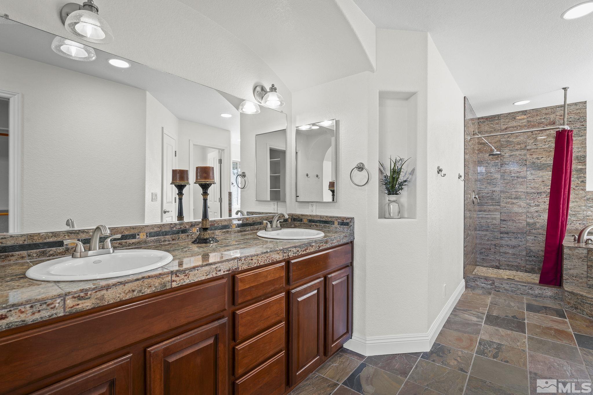 21550 Delta Drive Reno, NV 89521 - Photo 13 of 34 Photo 13