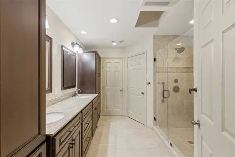 $375,000 | 9203 South Pass Lane, Houston, TX 77064