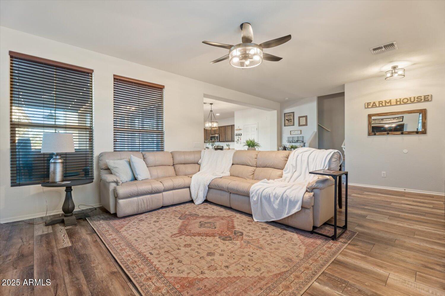 20819 West Legend Trail Buckeye, AZ 85396 - Photo 5 of 49 04-A7407424