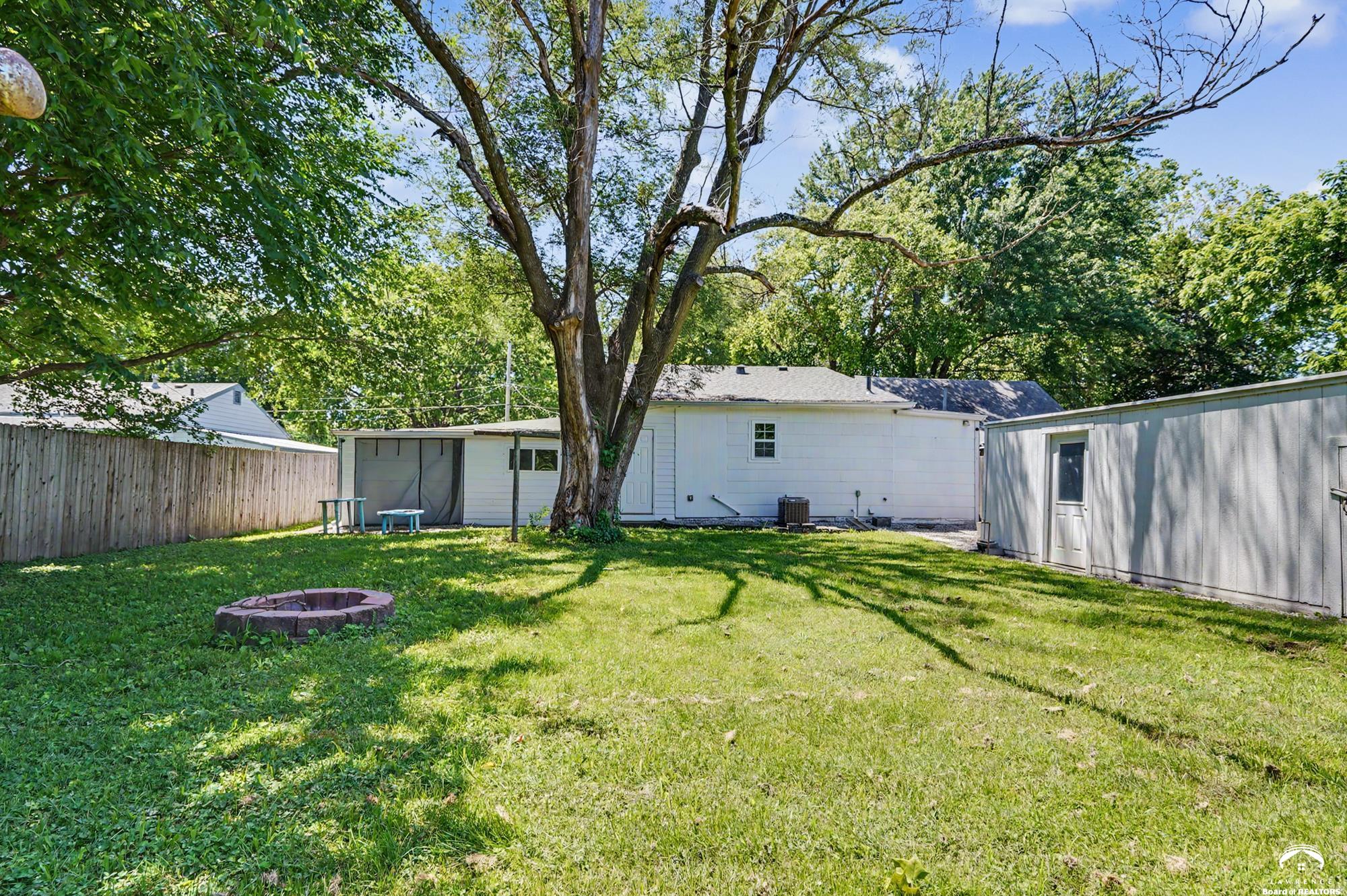 630 North 5th Street Lawrence, KS 66044 - Photo 30 of 40