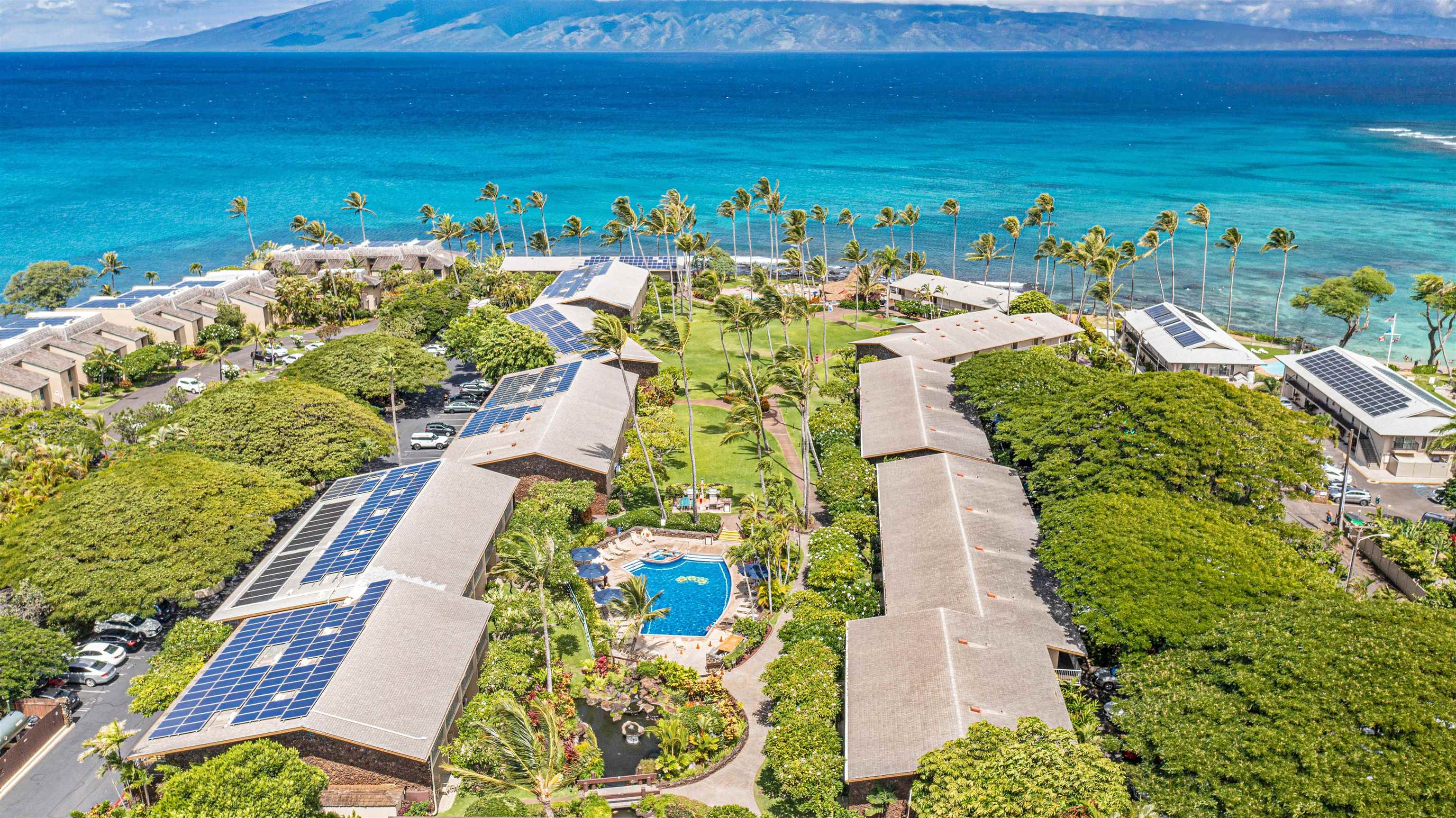 5315 Lower Honoapiilani Road, Unit C217 Lahaina, HI 96761 - Photo 20 of 26 a view of a yard with an outdoor space