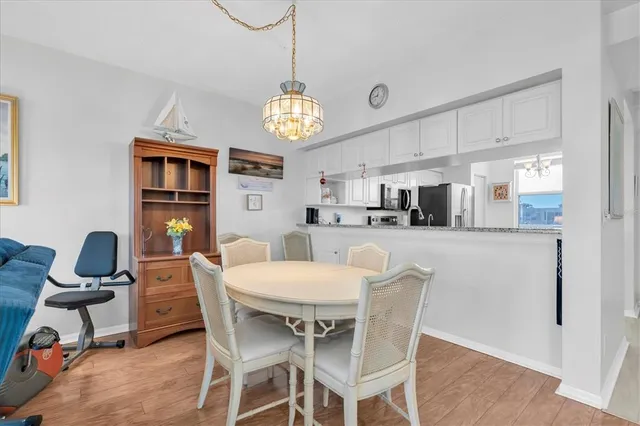 $315,000 | 6315 Shoreline Drive, Unit 3307, Seminole, FL 33708