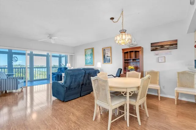 $315,000 | 6315 Shoreline Drive, Unit 3307, Seminole, FL 33708