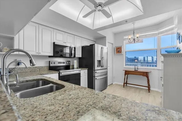 $315,000 | 6315 Shoreline Drive, Unit 3307, Seminole, FL 33708