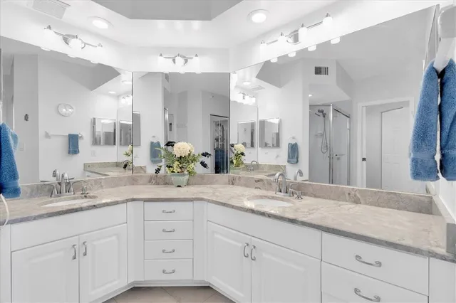 $315,000 | 6315 Shoreline Drive, Unit 3307, Seminole, FL 33708