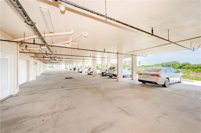 $315,000 | 6315 Shoreline Drive, Unit 3307, Seminole, FL 33708