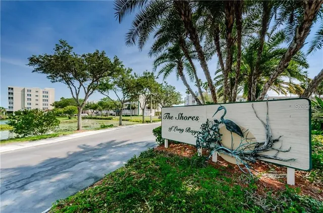 $315,000 | 6315 Shoreline Drive, Unit 3307, Seminole, FL 33708