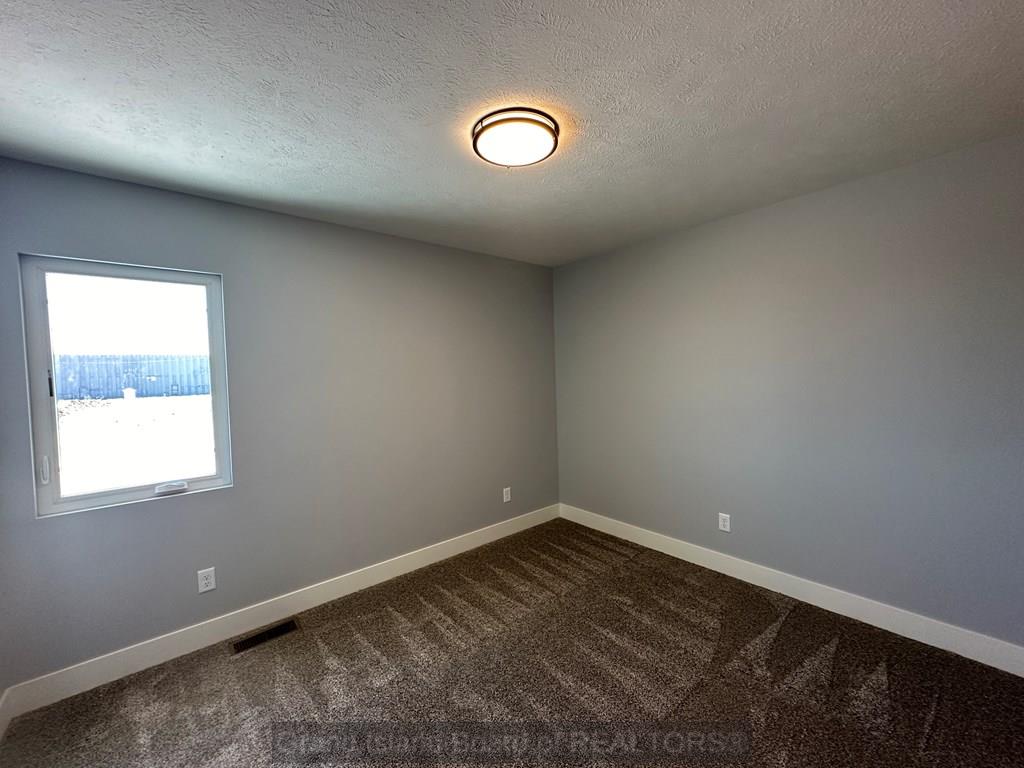 505 7th Street Phillips, NE 68865 - Photo 8 of 26 Gallery Image 8