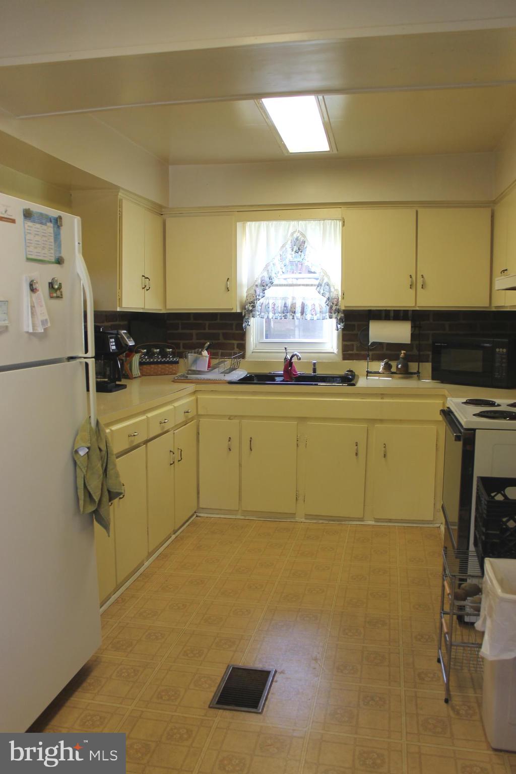 301 Prospect Road Mount Airy, MD 21771 - Photo 12 of 27 Gallery Image 12