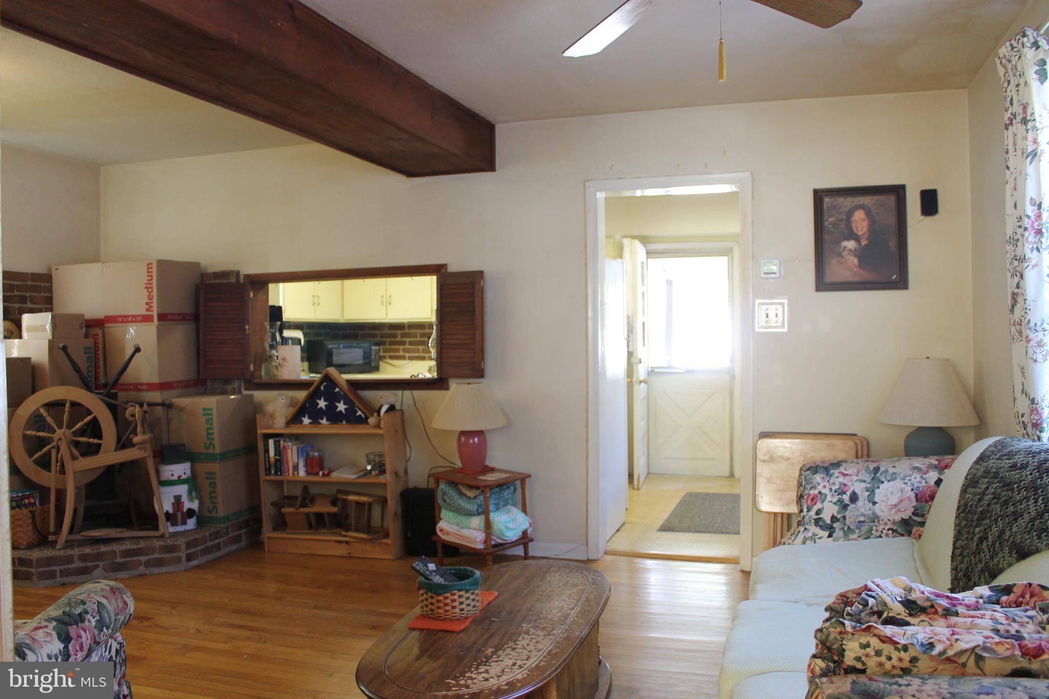 301 Prospect Road Mount Airy, MD 21771 - Photo 7 of 27 Beautiful beams and hardwood floors