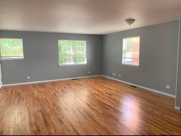 $2,300 | 2216 West Adams Street, Unit 2, Chicago, IL 60612