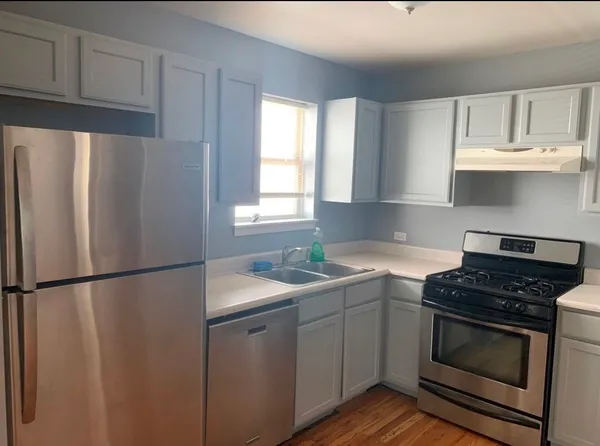 $2,300 | 2216 West Adams Street, Unit 2, Chicago, IL 60612