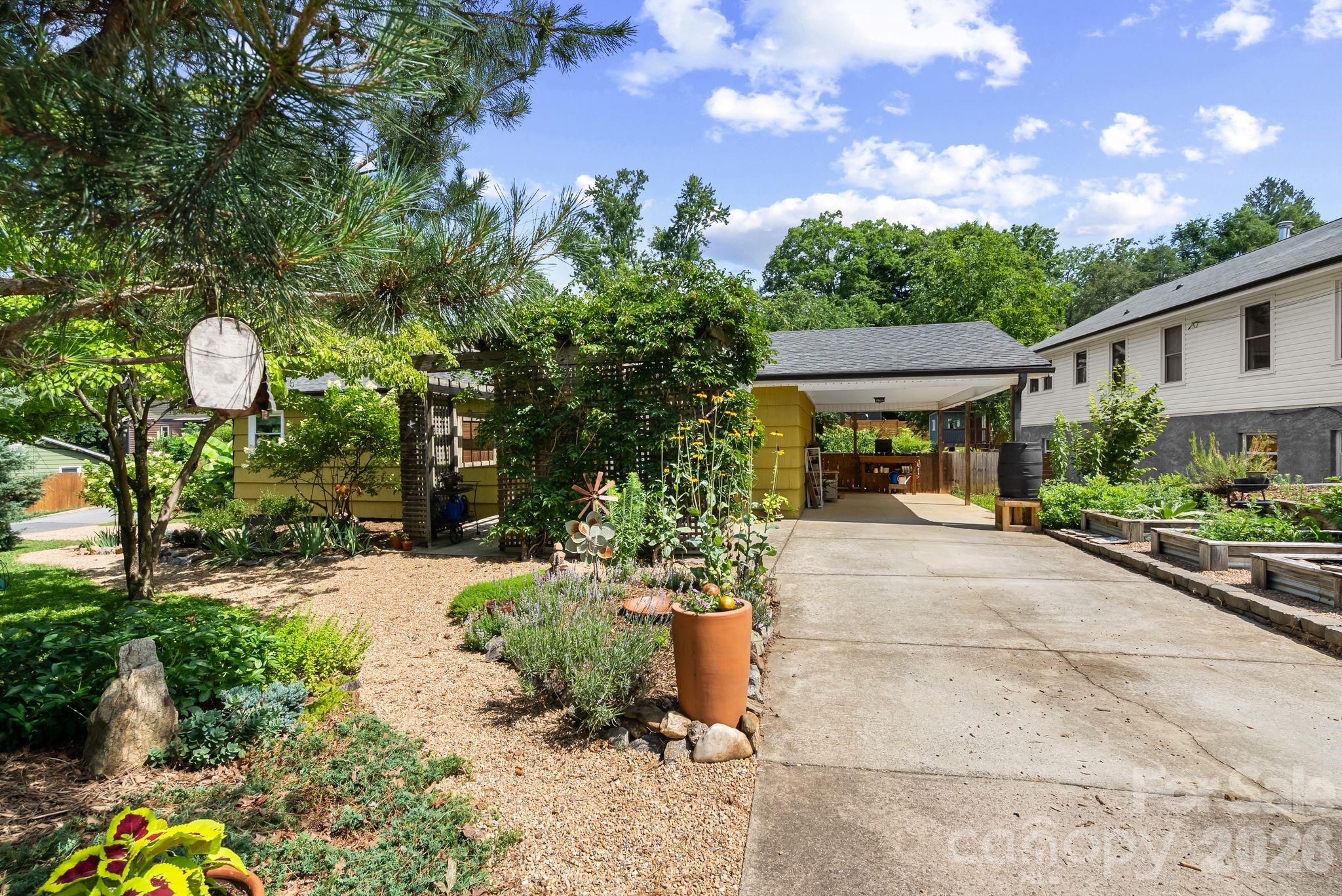 321 Sulphur Springs Road Asheville, NC 28806 - Photo 46 of 48