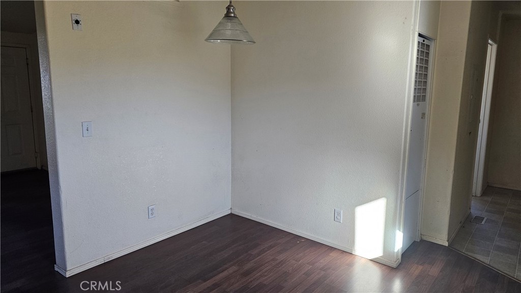 3976 Lenore Avenue Clearlake, CA 95422 - Photo 4 of 19 Eat in dining area in kitchen