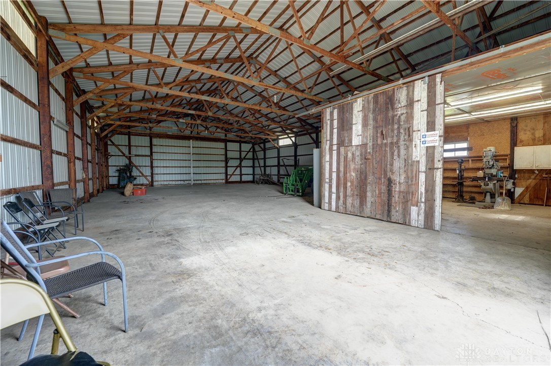 8150 Snake Road Dayton, OH 45426 - Photo 15 of 48