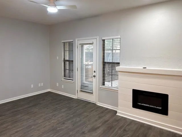 $1,875 | 3635 Garden Brook Drive, Unit 5200, Farmers Branch, TX 75234