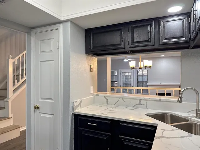 $1,875 | 3635 Garden Brook Drive, Unit 5200, Farmers Branch, TX 75234