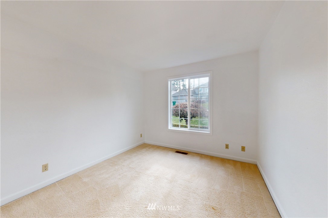 1134 Southwest 333rd Place Federal Way, WA 98023 - Photo 19 of 31