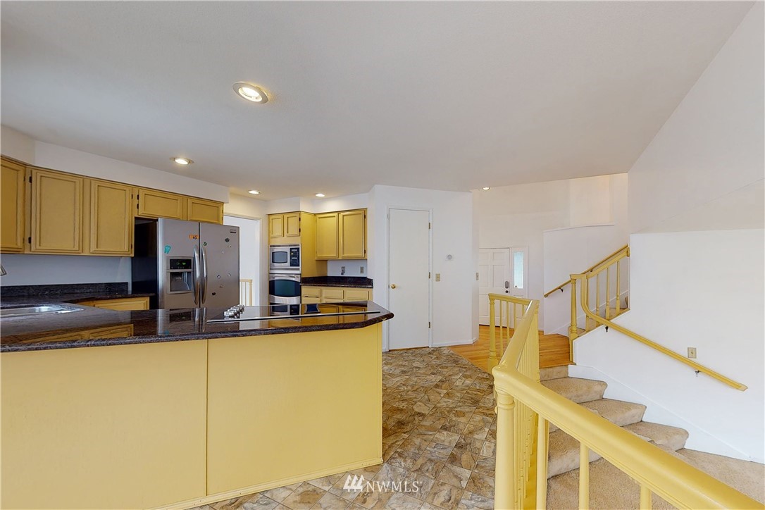 1134 Southwest 333rd Place Federal Way, WA 98023 - Photo 3 of 31