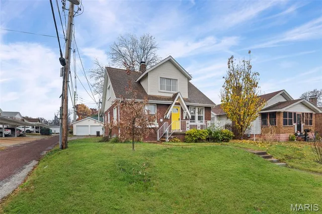 $159,900 | 14 South 87th Street, Belleville, IL 62223