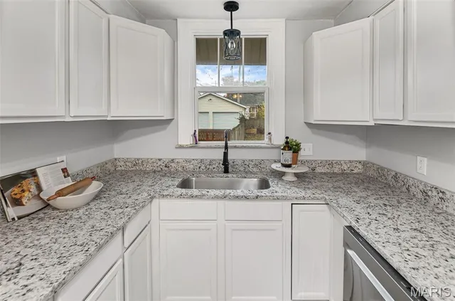 $159,900 | 14 South 87th Street, Belleville, IL 62223