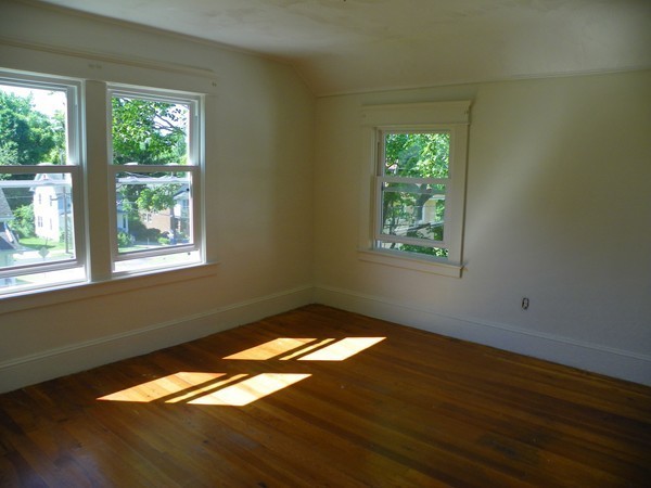 14 Murray Place West Springfield, MA 01089 - Photo 18 of 25 Gallery Image 18